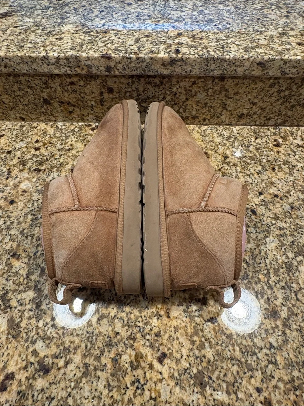 Ugg classic ultra mini boots chestnut 8 tan suede Sherpa